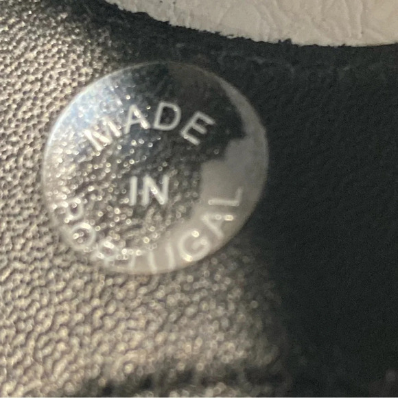 MEPHISTO Sz 41 Velvet Gold Cross Strappy Made  in Portugal Sandals - Picture 8 of 14